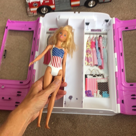 COPY - Barbie closet and a doll - Picture 5 of 7